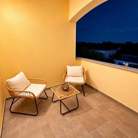 Poola Apartmán *